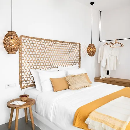 Hotel Ypseli Anafi's Hive