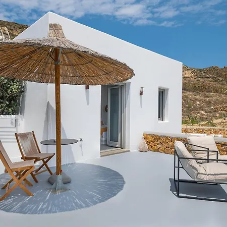 Ypseli Anafi's Hive Hotel