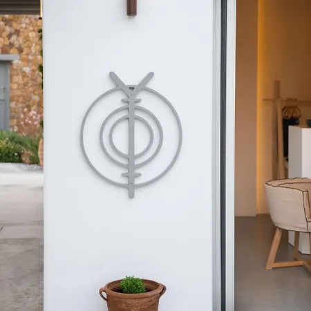 Hotel Ypseli Anafi's Hive 2*