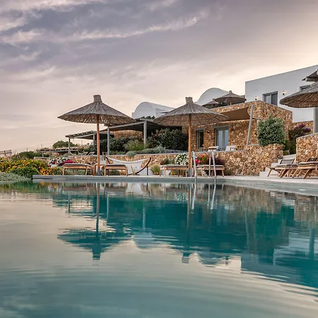 Hotel Ypseli Anafi's Hive