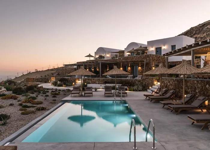 Ypseli Anafi's Hive Hotel 2*