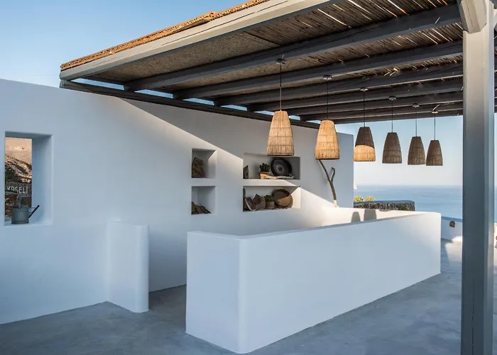 Hotel Ypseli Anafi's Hive 2*