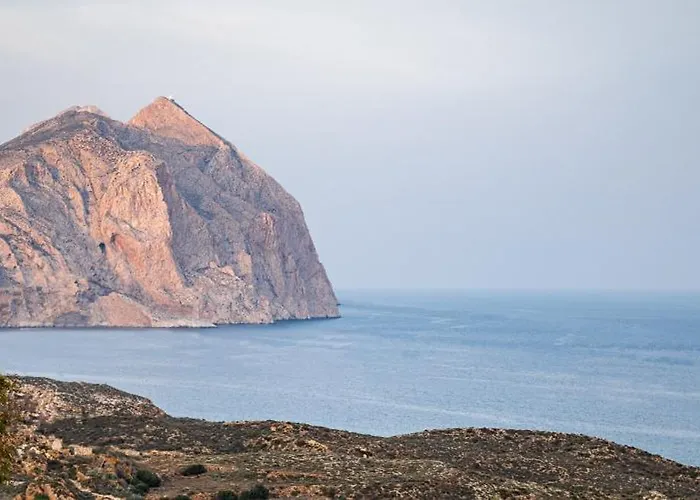 Ypseli Anafi's Hive Anafi