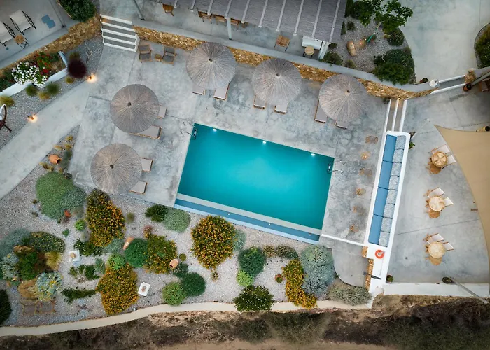 Ypseli Anafi's Hive 2* Anafi