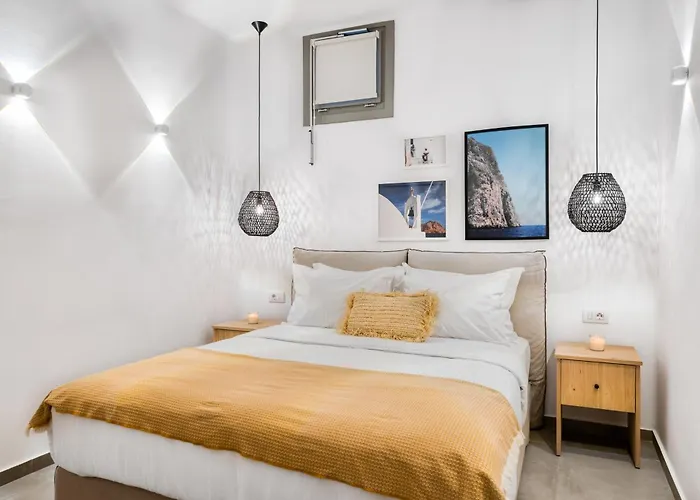 Hotel Ypseli Anafi's Hive 2*