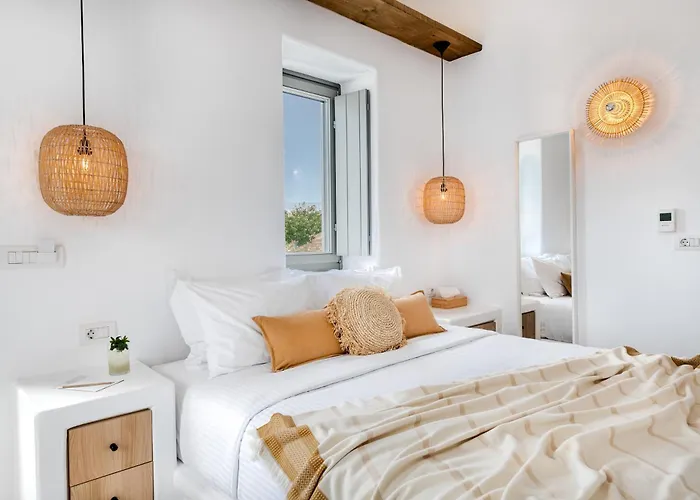 Hotel Ypseli Anafi's Hive Anafi