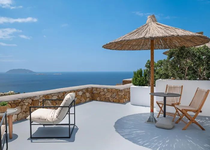 Ypseli Anafi's Hive Hotel