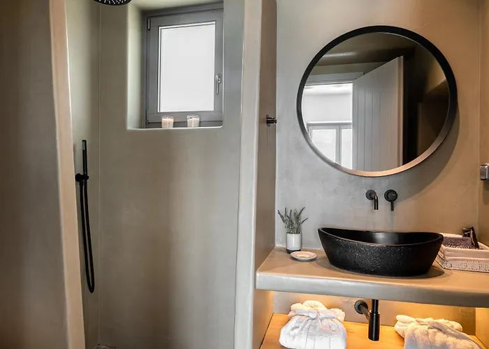 Ypseli Anafi's Hive Anafi