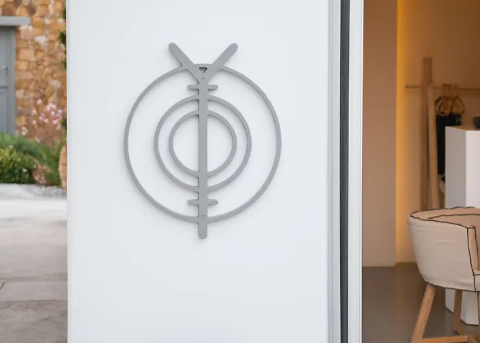 Hotel Ypseli Anafi's Hive 2*