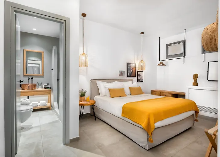 Ypseli Anafi's Hive Hotel